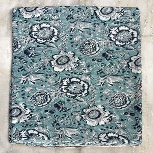 Tela de Algodón Estampada en Bloque de Primera Calidad, Ecológica y Ligera para Confección de Vestidos, Hecha a Mano en India con Diseño Floral - Product Image 1