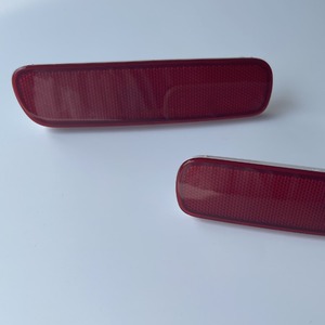 Reflector Trasero Rectangular para Land Cruiser ME 1998-2000 LC100, de PC Autoadhesivo, con Copas de Lámpara Planas - Product Image 1