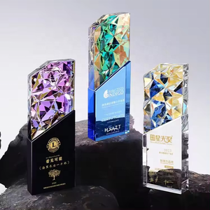 Custom Inclined K9 Crystal Trophy Awards Engraving Glass Award Trophy With Metal Star Diamond for Business Gift