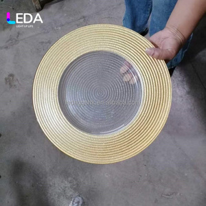 Plato de Vidrio Dorado con Diseño en Espiral LEDA, Plato para Cena con Patrón en Espiral para Decoración de Bodas - Product Image 6