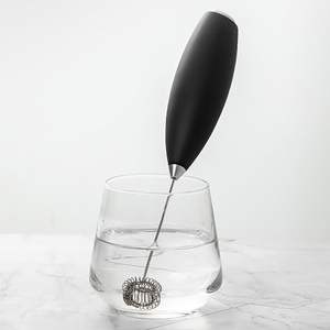 Espumador de Leche Eléctrico Personalizable con Logotipo, Batidor de Matcha, Potente Mini Espumador de Leche para Bebidas - Product Image 3