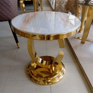 <span class=keywords><strong>Table</strong></span> <span class=keywords><strong>basse</strong></span> populaire à base de métal doré cadre en acier inoxydable <span class=keywords><strong>Table</strong></span> <span class=keywords><strong>d</strong></span>'appoint en écailles de <span class=keywords><strong>poisson</strong></span> <span class=keywords><strong>Table</strong></span> <span class=keywords><strong>d</strong></span>'angle en verre pour un usage domestique - Product Image 3