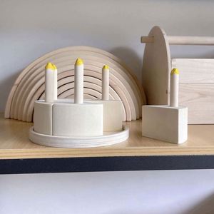 Jouets en bois créatifs et naturels pour enfants et tout-petits : gâteau de jeu d'imitation coloré pour cadeaux d'anniversaire et jeux de fête - Product Image 2