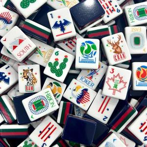 Mahjong américain sur le thème de la <span class=keywords><strong>Coupe</strong></span> <span class=keywords><strong>du</strong></span> <span class=keywords><strong>Monde</strong></span> de football 2026 États-Unis Canada Mexique, personnalisé, très demandé, <span class=keywords><strong>jeu</strong></span> de 160 jetons en acrylique à quatre couches, 160 RMB - Product Image 4