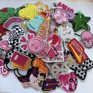 Patch Ricamate Termoadesive in Stock, Confezione Fortunata con 10 Pezzi Casuali per Decorazione di Abbigliamento - Product Image 2