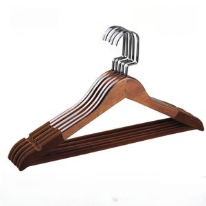 Bolsas de Almacenamiento para Perchas y Racks de Ropa de Uso Comercial, Antideslizantes, de Madera de Arce Maciza con Cubierta de Terciopelo - Product Image 4