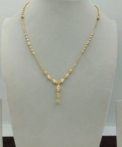 Pendentif élégant en or en forme de Y dokiyu pour femmes, bijou de mode traditionnel pour fêtes et mariages, longue chaîne - Product Image 1