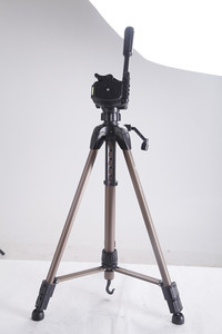 Trípode <span class=keywords><strong>para</strong></span> Teléfono <span class=keywords><strong>Celular</strong></span> WEI-FENG WT-3730, <span class=keywords><strong>Precio</strong></span> de Fábrica, Trípode Grande y Ajustable de Aluminio Ligero, Máximo 150 cm - Product Image 3