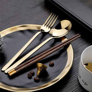 Ensemble de baguettes et de fourchette en or de voyage réutilisables portables en acier inoxydable avec étui noir dans une <span class=keywords><strong>pochette</strong></span> - Product Image 2