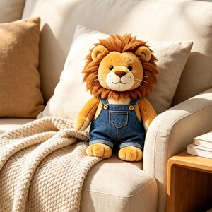 Adorabile Peluche di <span class=keywords><strong>Leone</strong></span> in Salopette di Jeans, Morbido e Soffice Pupazzo di <span class=keywords><strong>Leone</strong></span> Imbottito, Regalo Personalizzato per Bambini - Product Image 5