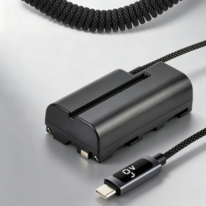Batterie factice NP-F550 F750 F960 F970 avec Type-C et LED pour caméscopes Sony HXR-MC2500 1500C NX100 NX5R NX3 <span class=keywords><strong>PXW</strong></span>-Z100 Z5C <span class=keywords><strong>150</strong></span> - Product Image 2