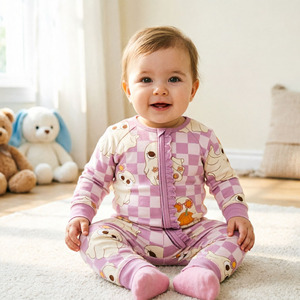Babylovey - Mameluco de Bambú con Volantes para Bebés Recién Nacidas, con Logotipo Navideño, Suave, Transpirable y Ecológico, con Estampado Personalizado - Product Image 2