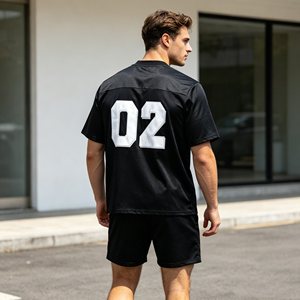 Camiseta personalizada para hombre, camiseta de fútbol negra de manga corta con estampado, cuello redondo, corte regular, transpirable, deportiva - Product Image 5