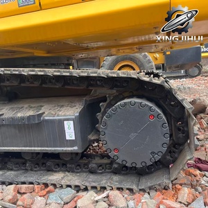 Excavatrice Komatsu PC270 de 27 tonnes, d'occasion, de marque japonaise, moteur Cummins, grande excavatrice sur chenilles, provenance Japon. - Product Image 5