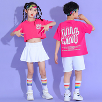 Kostum Tari Hip Hop Anak-anak Kaus Grafis Ukuran Besar Fuchsia Celana Pendek Jeans Biru Set Perlengkapan Pakaian Pertunjukan Jalanan Anak-anak