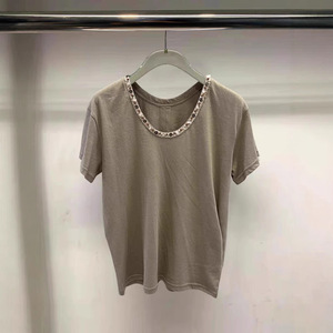 Camiseta de manga corta con cuello redondo y cuentas de color liso para mujer, top básico elegante y único - Product Image 2