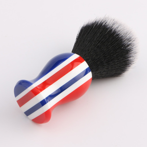 <span class=keywords><strong>Blaireau</strong></span> <span class=keywords><strong>de</strong></span> <span class=keywords><strong>rasage</strong></span> en nylon <span class=keywords><strong>de</strong></span> haute <span class=keywords><strong>qualité</strong></span>, <span class=keywords><strong>blaireau</strong></span> <span class=keywords><strong>de</strong></span> salon à poignée en résine pour un <span class=keywords><strong>rasage</strong></span> lisse et précis - Product Image 2