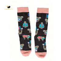 Chaussettes fantaisie en coton motif paresseux amusant lisant un livre, rose et gris, parfaites comme cadeau pour les lecteurs et pour un usage quotidien décontracté