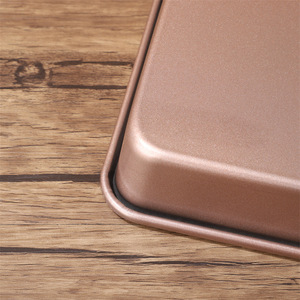 Bandeja Rectangular para Hornear de Acero al Carbono con Revestimiento Antiadherente Dorado, Apta para Horno, para Pizza y Otros Usos Domésticos - Product Image 3
