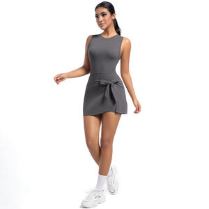 Ensemble de yoga de haute qualité pour femmes Ensemble de jupe de yoga confortable, respirant et élégant pour femmes - Product Image 1