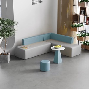 Canapé sectionnel de bureau en cuir de haute qualité avec ottoman, idéal pour les hôpitaux, structure en bois massif - Product Image 4