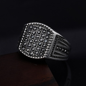 Anillo de Acero Inoxidable para Hombre, Estilo Europeo y Americano, Retro, Simple, con Pequeños Puntos, Minimalista, Elegante y Sofisticado - Product Image 5