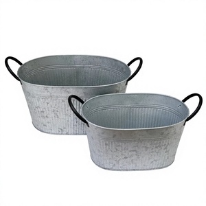 Juego de 2 Macetas Ovaladas de Metal Galvanizado Vintage con Asas Negras, Macetas Decorativas para Flores y Plantas para Jardín y Decoración del Hogar - Product Image 1