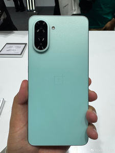 OnePlus 5 Edición Racing, Pantalla AMOLED FHD de 6.8'' y 120Hz, Procesador Dimensity 9400e Octa Core, Cámara de 5MP, Batería de 7000mAh, 5G Económico, Doble SIM, Android 15 - Product Image 6