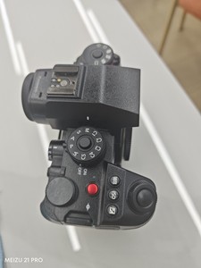 Professional 8K Camera Panasonics Lumixs DC-S1RM2 44.3MP Full Frame <b>Used</b> Digital Camera - Product Image 6