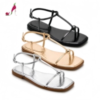Sandales plates chic pour femme à bout carré, ornées de perles, avec bride en T réglable et fermeture à bouton, antidérapantes, tendance mode