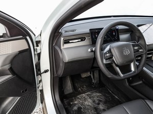 Offre Spéciale BYD Qin PLUS PHEV Berline Quatre Portes Cinq Places Économe <span class=keywords><strong>en</strong></span> Énergie Automobile Familiale Disponible <span class=keywords><strong>en</strong></span> Stock - Product Image 6