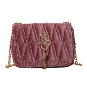 2026 Best-Selling Velvet Quilted Fashionable Simple Single Shoulder Chain Bag Female Niche Design <b>Small</b> Square Match - Product Image 2