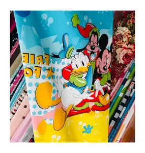 Özel karikatür 3d baskılı kumaş Donald Duck tasarım % 100% polyester mikrofiber fırçalanmış kumaş