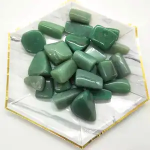 批发水晶翻滚的石头天然绿色宝石 aventurine 碎石水晶芯片装饰