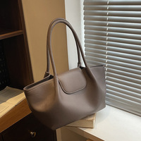 Sac fourre-tout décontracté grande capacité pour femme, nouvelle collection automne 2025, tendance rétro, polyvalent, à porter à l'épaule ou sous le bras