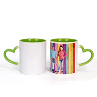Mug en céramique à sublimation avec poignée en forme de cœur, couleur intérieure personnalisée, tasse à thé, à lait, à café vierge pour impression de logo ou de photo