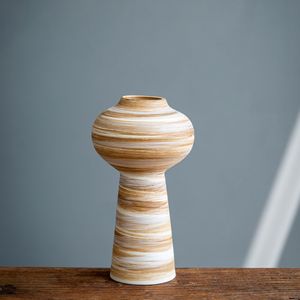 Vase de table en céramique en bambou tressé vintage moderne, forme irrégulière, design peint à la main, décoration écologique pour anniversaire, salon - Product Image 6