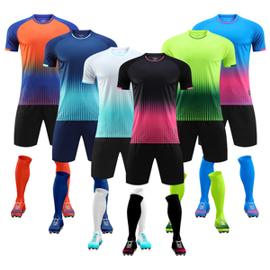 Maglietta <span class=keywords><strong>da</strong></span> <span class=keywords><strong>calcio</strong></span> <span class=keywords><strong>da</strong></span> uomo in poliestere 100% personalizzata in maglia <span class=keywords><strong>da</strong></span> <span class=keywords><strong>calcio</strong></span> ad asciugatura rapida <span class=keywords><strong>felpa</strong></span> nuovo stile con nome della squadra - Product Image 6