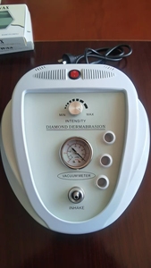 Máquina de exfoliación facial con punta de diamante, máquina de dermoabrasión con punta de diamante, dispositivo de limpieza de poros exfoliante con dermoabrasión al vacío. - Product Image 4
