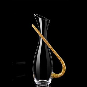 Carafe à vin rouge en cristal de luxe moderne et unique de 1,5 l avec poignée ornée de diamants - Product Image 1