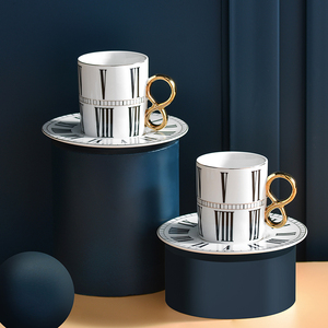 Tazza da tè in ceramica piattino <span class=keywords><strong>orologio</strong></span> numero Design manico in oro tazze da caffè Espresso in porcellana di lusso moderne tazze da caffè turco - Product Image 6