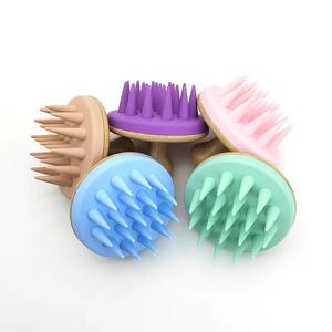 Venta al por mayor Masajeador de cuero cabelludo Cepillo de masaje de cuero cabelludo Cepillo de Peine de silicona para el crecimiento del cabello - Product Image 3