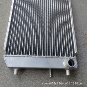 หม้อน้ำ Liaocheng Yongjin รุ่น Zax15 แบบท่อ สำหรับรถขุด Hitachi อะไหล่ทดแทน - Product Image 4