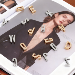 Dijes de Letras Deslizantes Sólidos para Decoración de Pulseras y Collares, Dijes Iniciales de Alfabeto Dorados - Product Image 2