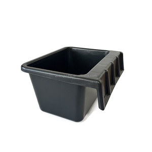 Nouvelle Corbeille à Aliments Portable en Plastique de 15L pour <span class=keywords><strong>Chevaux</strong></span>, Vaches, Bovins, Moutons et Bétail, à Suspendre dans les Écuries Extérieures, Facile à Utiliser - Product Image 1