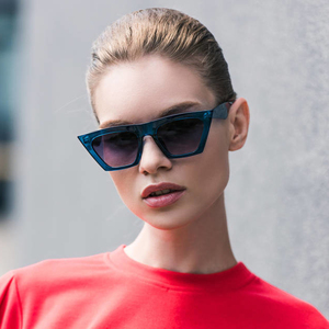 Occhiali da sole da donna con montatura in plastica colorata quadrata di nuova moda 113003 <span class=keywords><strong>2022</strong></span> - Product Image 2