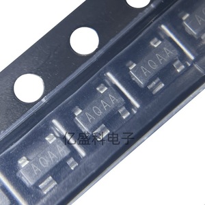 <b>Maxim</b> Integrated MAX811SEUS MCU Monitor IC Chip 2.93V SOT-143 Surface Mount Tape Reel - Product Image 1