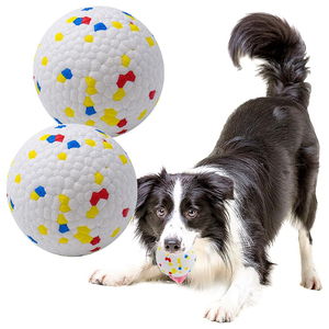 Jouet pour chien, balle pour chiens agressifs, durable, écologique, rebondissante, légère, flottante, en matériau ETPU - Product Image 1