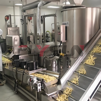 Commerciële aardappelchipsmachine 100-3000kg/uur, semi-automatische productielijn voor frieten met schil- en frituursysteem