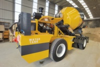 Direktvertrieb 3,5 Kubikmeter Selbstladender Betonmischer-LKW Automatischer Mischbetonwagen für Bauarbeiten